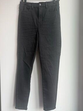 American Eagle Outfitters Black High-Rise Skinny Jeans 8 Short